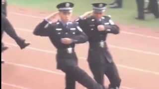 Kumpulan master pelatihan militer yang lucu (Xiaoqiu berharap Anda cepat sembuh)