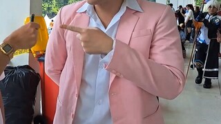 kok bajunya Pink pink gini ya ????