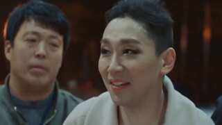 [Lồng tiếng] Vụ bắt giữ con tin ở hộp đêm, gã gây rối trong khách sạn rồi cười kỳ lạ sau khi bị bắt!