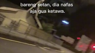 ya pokoknya ngakak deh pas bulan puasa itu 😅