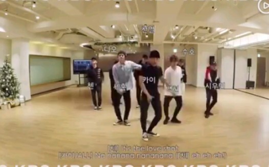 Latihan dance EXO di studio dance "Love Shot" 