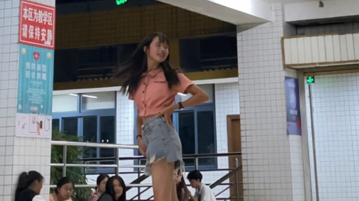 社团面试跳了牛腱子滴attention～(o^^o)