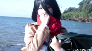 【Mikasa cosplay】|"Alan, thank you for putting this scarf on me"