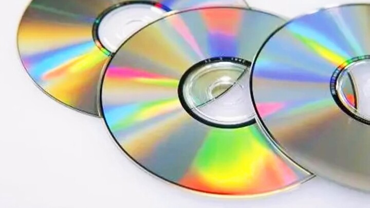 Sự khác biệt giữa đĩa CD trong mắt con trai và con gái