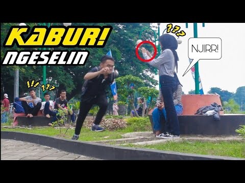 #Sekomit | Minta Foto Langsung Lari