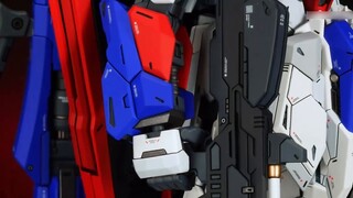 ชุด Z Gundam ที่เท่ที่สุด! ตัวอย่างชุด Z Gundam มาแล้ว!