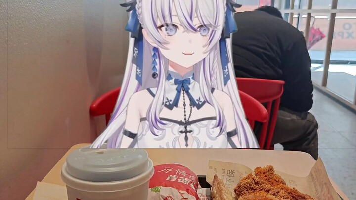 她怎么都不吃东西啊