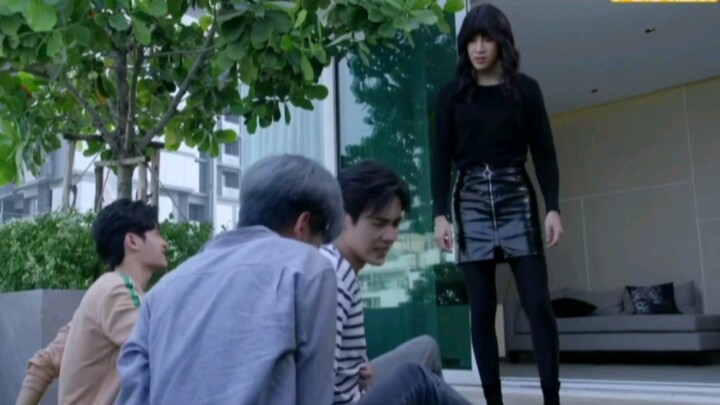 The ex-boyfriend in the fifth episode of the Thai drama Jenny is really scumbag
