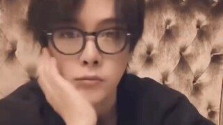 Xu Haiqiao có lẽ là người duy nhất trong làng giải trí trong nước được thăng chức thành người nổi ti