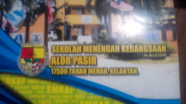 video pertama di aplikasi ini 😜😜