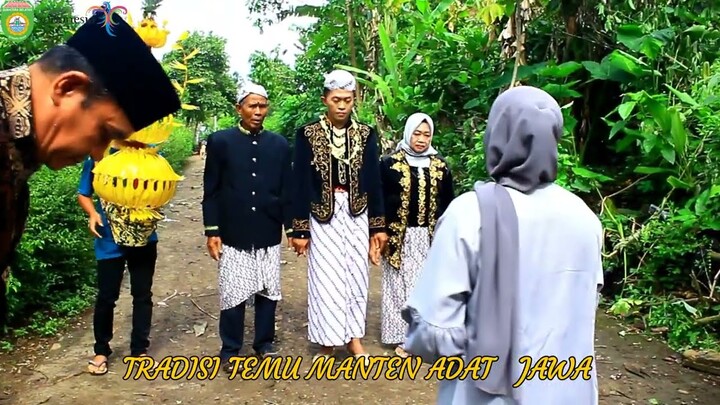 PENGANTIN NANGIS SAAT SUNGKEMAN  ACARA TEMU MANTEN  / DI DESA LUBUK PAKAM / LUBUK SELO - GUMAY ULU-