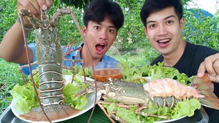 ซาซิมิกุ้งมังกรตัวใหญ่ๆ เนื้อแน่นๆนุ่มเด้ง กินกับนํ้าจิ้มซีฟู้ดวาซาบิ แซ่บสุดยอด