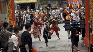 Sensasi dari Chaoshan Yingge Band yang menyerbu ke arah Anda hanya bisa dirasakan di tempat kejadian