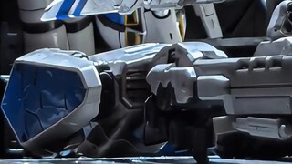 I think I saw the real Manatee Gundam!