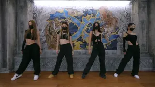 YGX backup dancer dances Blackpink-Pink Venom original choreography in class