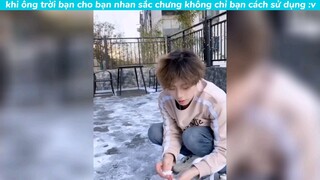 có nhan sắc xin đừng khùm đin :<