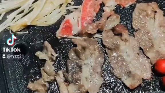 SAMYUPSALAMAT😋😂 hahahaha foods is life mare🤪😂