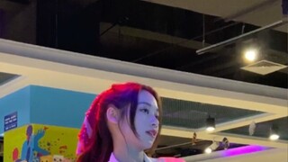 [E-Dance Fame] HyunA-Red (แดง) ใส่กระโปรงไม่มีผ่า
