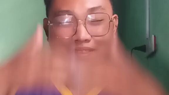 tignan nyo na abang hnd  pa tinatanggal etong VIRAL Video HAHA