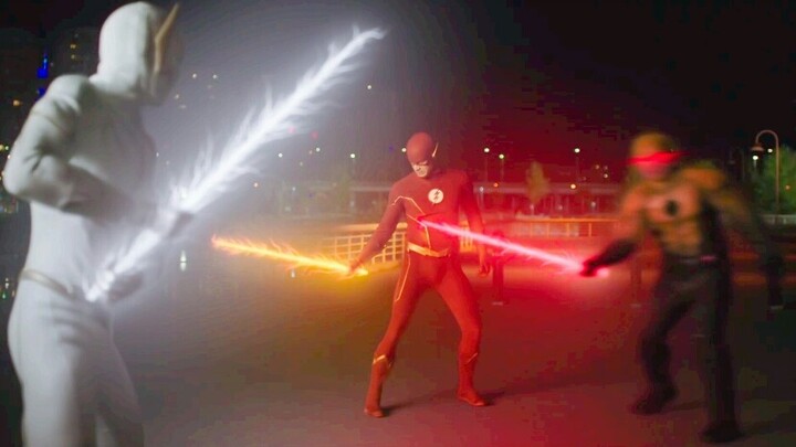 【The Flash】 Đêm chung kết mùa thứ bảy, đèn flash ngược đã trở lại! Hợp tác với Barry chống lại Tốc đ