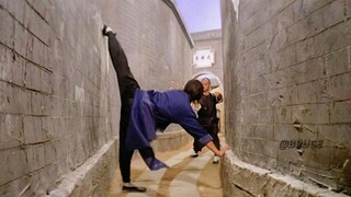 "Ai có khả năng di chuyển tư thế ngựa của ta?"