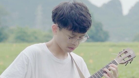 Sunny Day - Jay Chou, bài hát này sẽ không bao giờ lỗi mốt! (Kiểu ngón đàn ukulele)