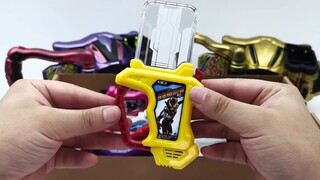 [Review time for leeks] Review of the old Heisei decade cassette set. So this thing comes out as a c
