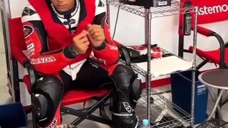 ritual aneh pembalap #zaintemanime #fyi #motogp #sport #fyp #reaction #reactionvideo #jawa #wongjowo