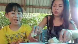 Review món ăn mùa covid - Khoai môn rẫy chấm muối mè - Ăn để sống - Taro eat to live