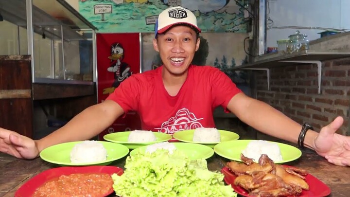 MAKAN SAHUR MENU BEBEK GORENG WARUNG SENDIRI!