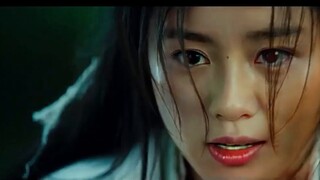 Liu Shishi transformed into a vampire to kill monsters, and the boss turned out to be her own...