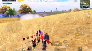 PUBG Mobile _ Trận Đấu Solo Squad Đầu Tiên Của Năm - Căng Thẳng