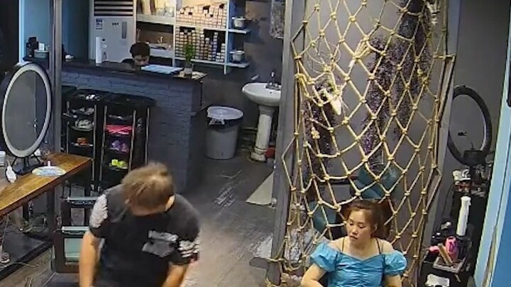 An 84-year-old grandmother walked into the barber shop on crutches. The barber thought she was beggi