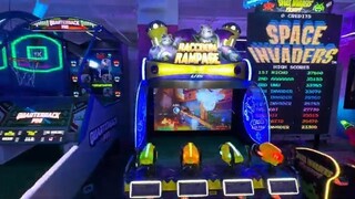 y2mate.com - BRAND NEW ARCADE OPENING ClawCADE Garden CityLI NY 4K arcade walkth