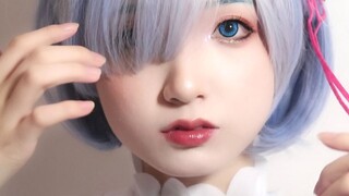 Mulailah lamaran istri! Riasan cosplay Rem untuk Comic Con