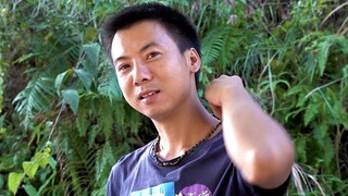 华农兄弟：老婆最近心情不好，摘点草珠子，做一串项链给她