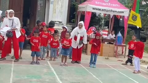 Pertandingan anak di peringatan HUT Republik Indonesia