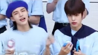 Seungmin broke his bubble wand 😂