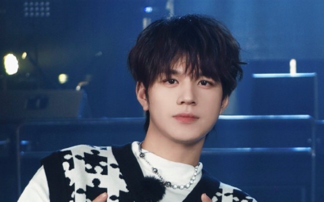 What do you think is going on in Huang Zi's mind?