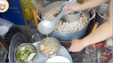 Quán Bún Mọc 60 Năm Bán Đắt Như Tôm Tươi Nhờ Món Chả Nóng Gia Truyền phần 1 #food