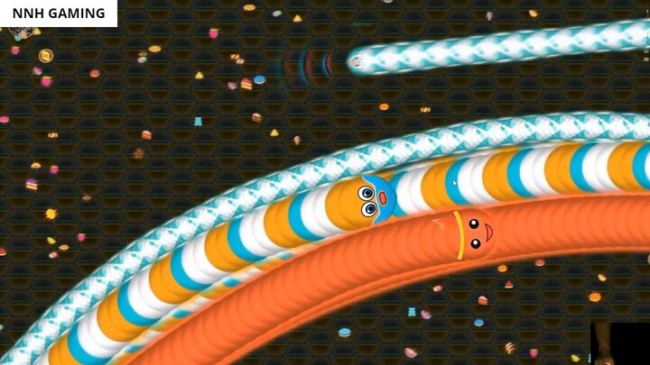 Wormate.io 1 Giant Monster Worm vs. 2772222 Invasion Worms _ 4