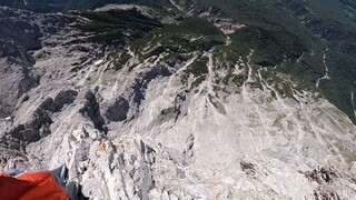 [Wingsuit Flying] Mặc bộ áo có cánh này tôi sẽ bay với tốc độ 220km/h