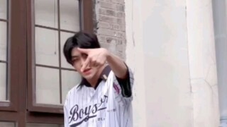 JYP中国男团新歌《哈？！(What’s Poppin）》鑫隆challenge