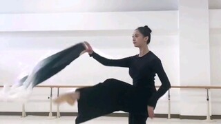 【王雪柔】你这最后的动作太假了 是P的吧 舞上春