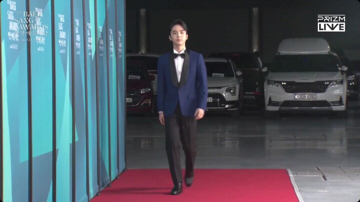 문우진