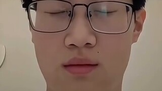 Ba cơn ác mộng lớn nhất của con trai: nhà vệ sinh, phụ nữ và một điều tôi đã quên