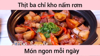 Thịt ba chỉ kho nấm rơm