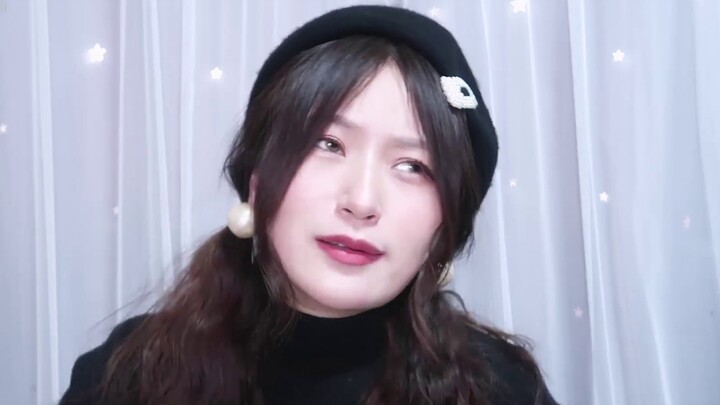 Mengapa buah-buahan Jepang begitu mahal! 8 stroberi seharga 4000 yen? Wanita itu mencobanya dan mene