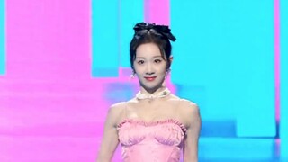 [Li Zixuan] Rekaman langsung panggung "Beauty is up to you" di malam kreasi bersama King of Glory