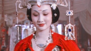 55套服装道尽杨玉环的一生丨有这样的贵妃我也不想早朝